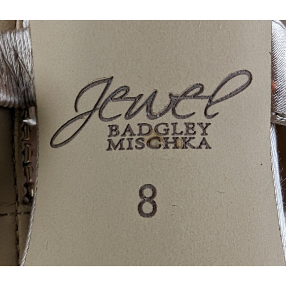 Badgley Mischka Jewel Henderson Heels in Champagne Size 8 EUC - Picture 10 of 12